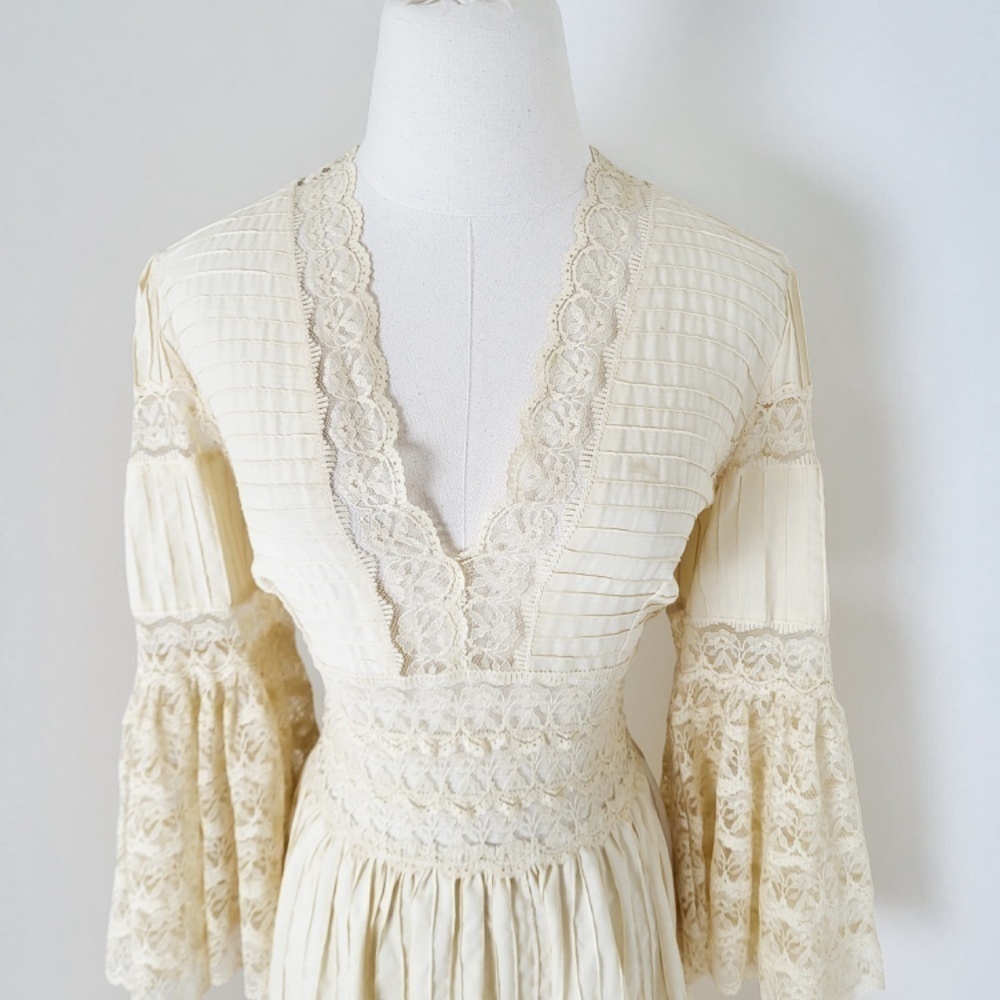 1970's Mexican Wedding Dress Cream Midi Long Sleeve Lace Pleats V-neck Tiered - Picture 5 of 16